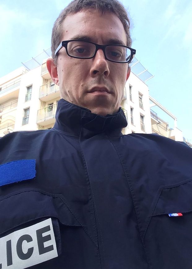 Livre 'Flic' De Valentin Gendrot (enquête Infiltration Police) – État Correct, Couverture Usée